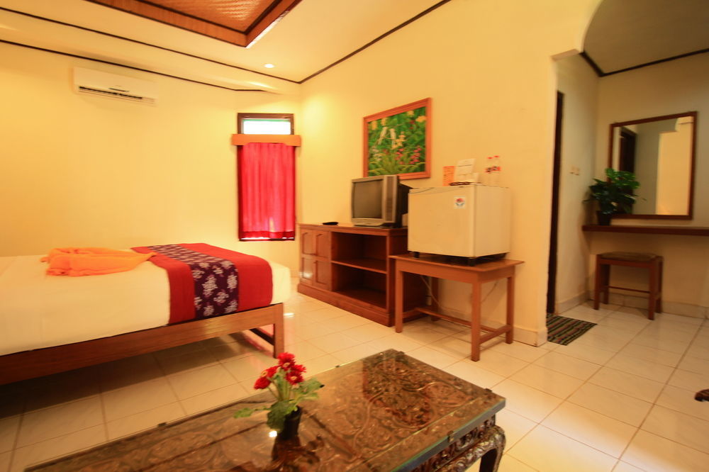 Pabean Buleleng Bali Lovina Beach Cottages מראה חיצוני תמונה