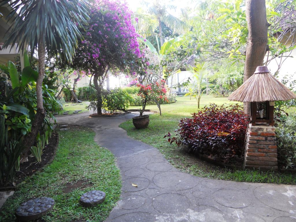 Pabean Buleleng Bali Lovina Beach Cottages מראה חיצוני תמונה